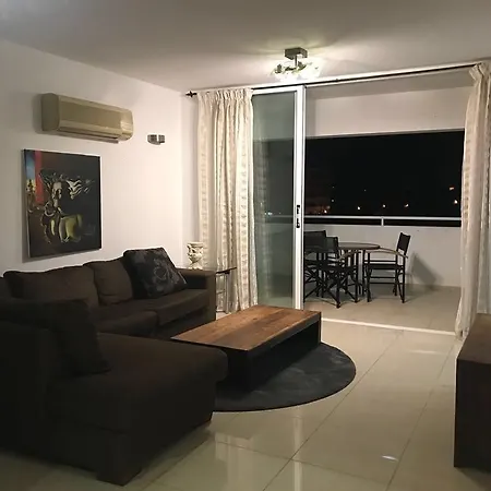 Apartament Designers Apt Larnaca