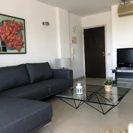 Designers Apt *