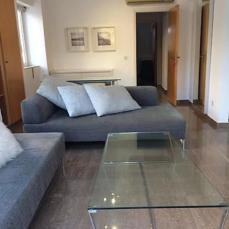 Designers Apt Lägenhet *
