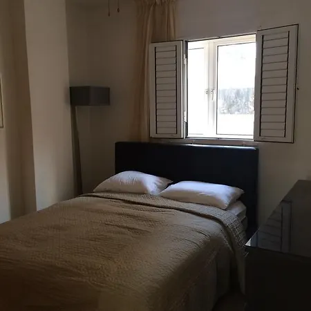 Designers Apt لارنكا