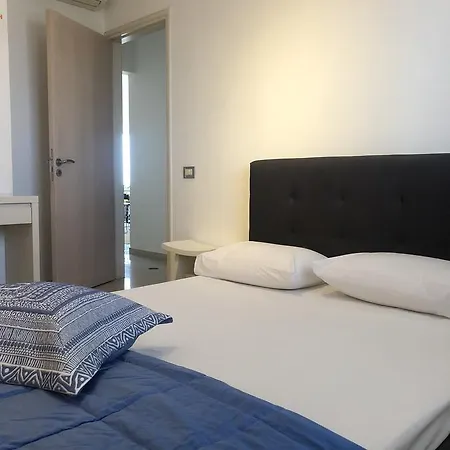 Designers Apt Lägenhet Larnaca